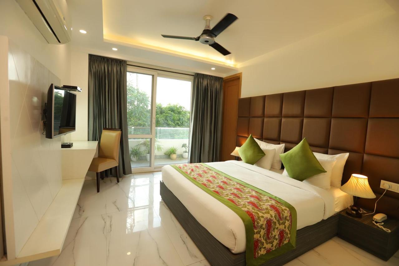 Hotel Keshav Residency Near Medanta Pure Veg Γκουργκάον Εξωτερικό φωτογραφία
